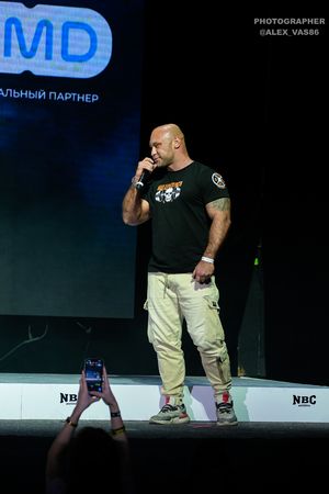 Предложение руки и сердца